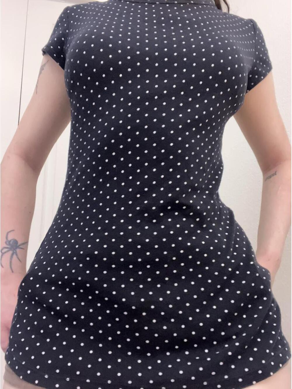 Black & white polka dot fitted top